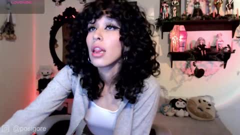 Snapshot of posigore chatting on February 2025 08:42:01 PM Anna Goth independient model online show from February 2025 08:42:01 PM