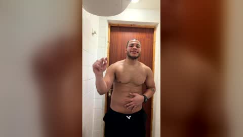 potro_latino18 online show from February 2026 01:19:02 PM
