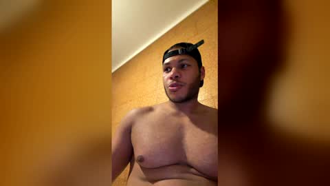 potro_latino18 online show from April 2026 06:09:02 PM