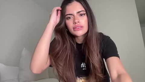 Selena online show from April 2026 09:59:01 PM