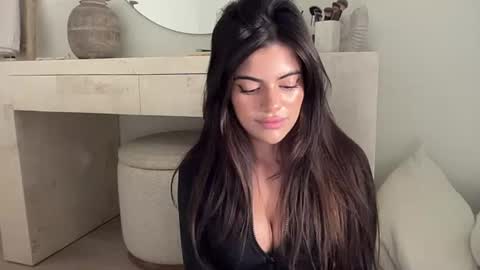 Selena online show from July 2026 12:35:01 AM