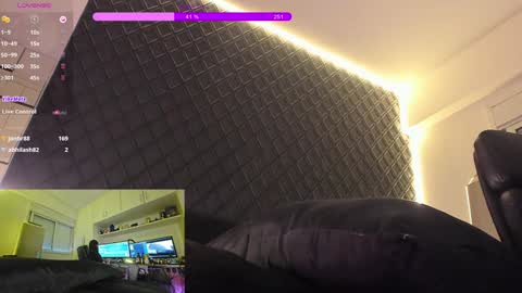 Snapshot of powercouplemix chatting on February 2025 09:08:02 AM Ravena Rozz online show from February 2025 09:08:02 AM