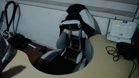 powerfulzeus2 online show from September 2025 02:15:02 AM