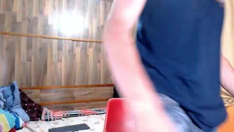 chris independent  online show from October 2025 05:16:02 AM