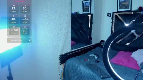 poyson_ivy1 online show from June 2026 01:00:01 AM