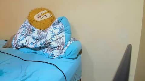 Snapshot of pr1vatecouple chatting on February 2026 05:04:01 AM Private Couple online show from February 2026 05:04:01 AM