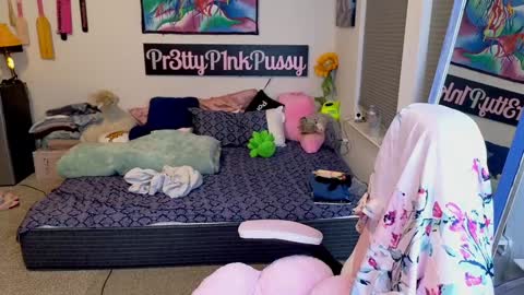 Evangeline Eva Darling online show from November 2025 03:17:01 AM