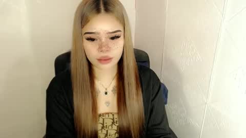 MAXXINE online show from March 2025 03:33:01 AM