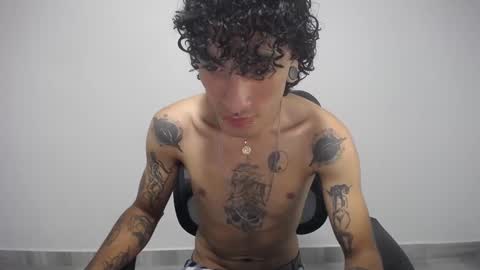 Plux online show from February 2025 09:19:02 PM