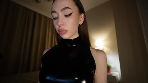 I take a break from streaming  since 17th of Novermber until 1st December online show from February 2025 01:16:02 AM