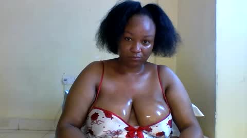 Snapshot of prettie_diva0 chatting on October 2025 12:38:01 PM Prettie diva online show from October 2025 12:38:01 PM