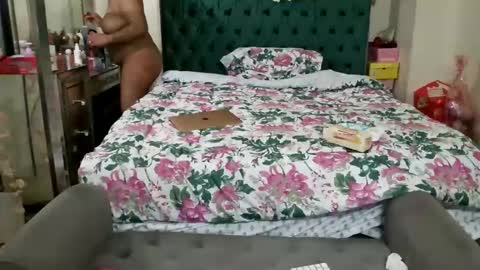 Yasmine pretty online show from March 2026 05:46:01 AM