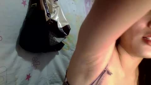 pretty_am online show from September 2025 12:17:01 PM