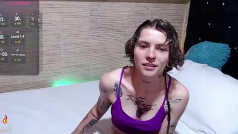 pretty_cristal22 online show from September 2025 09:28:02 PM