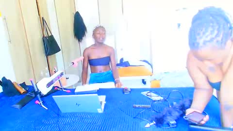 Snapshot of pretty_ebony_dolls chatting on February 2025 11:22:02 AM riri online show from February 2025 11:22:02 AM