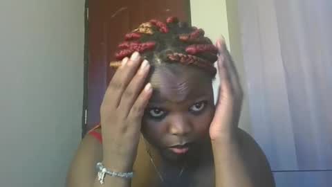 pretty_fel online show from November 2025 02:49:02 PM