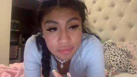 Snapshot of pretty_girl828687 chatting on March 2026 03:45:02 AM pretty_girl828687 online show from March 2026 03:45:02 AM