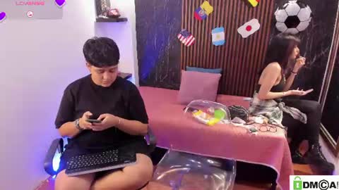 Snapshot of pretty_honey22 chatting on June 2026 03:31:02 AM pretty_honey22 online show from June 2026 03:31:02 AM