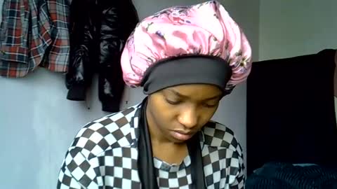 pretty jazminee online show from June 2026 07:40:01 AM