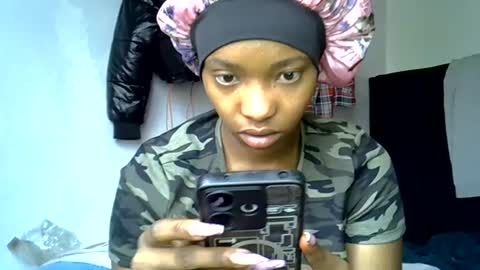 pretty jazminee online show from June 2026 07:02:01 AM