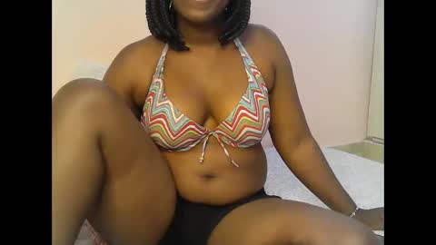 pretty_kylah online show from December 2025 12:00:01 PM