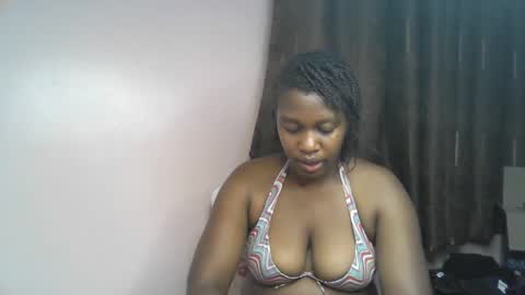 pretty_kylah online show from April 2026 05:21:01 PM