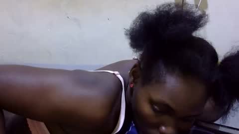 pretty_leila1 online show from April 2026 08:34:01 AM