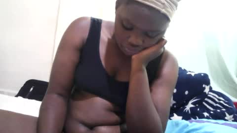 pretty_melan online show from July 2026 11:03:01 AM