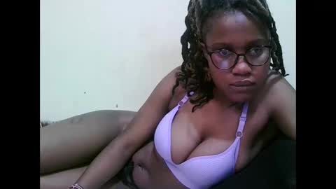 Snapshot of pretty_mellan chatting on February 2025 08:58:02 AM pretty_mellan online show from February 2025 08:58:02 AM