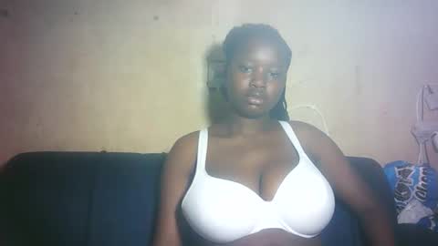 pretty_milan online show from May 2026 09:58:02 AM
