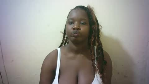 pretty_milan online show from July 2026 09:48:01 AM