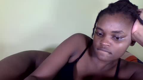 pretty_miya online show from December 2024 05:50:02 PM