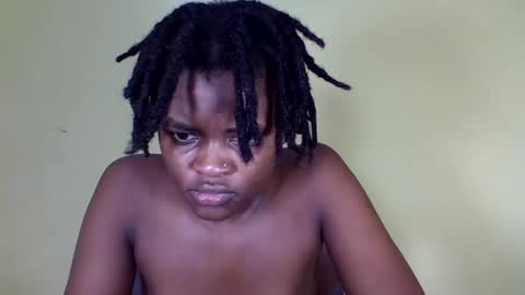 pretty_miya online show from December 2024 10:11:02 AM