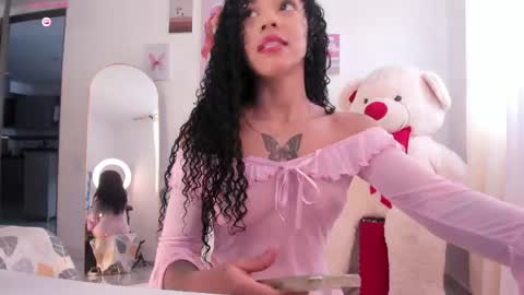 pretty_pettite online show from May 2026 03:30:02 PM