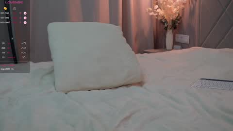 Snapshot of pretty_princess_elina chatting on February 2025 07:33:01 PM Elina online show from February 2025 07:33:01 PM