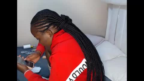 Essy online show from October 2025 06:38:02 PM