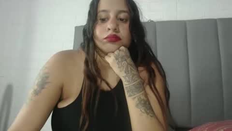 Snapshot of pretty_sophia1 chatting on May 2026 12:05:01 AM sophia online show from May 2026 12:05:01 AM