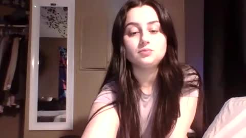 prettybaby22 online show from November 2025 04:07:02 AM