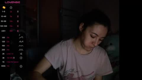 Snapshot of prettybella_7 chatting on December 2024 04:45:01 AM Bella online show from December 2024 04:45:01 AM