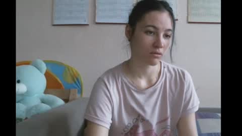 Snapshot of prettybella_7 chatting on December 2024 07:40:02 AM Bella online show from December 2024 07:40:02 AM