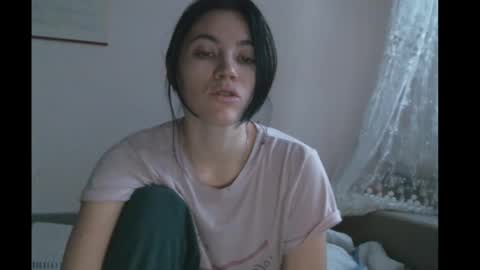 Snapshot of prettybella_7 chatting on December 2024 05:21:01 AM Bella online show from December 2024 05:21:01 AM