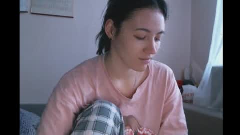 Snapshot of prettybella_7 chatting on January 2025 05:15:02 AM Bella online show from January 2025 05:15:02 AM