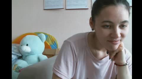 Snapshot of prettybella_7 chatting on January 2025 09:24:02 AM Bella online show from January 2025 09:24:02 AM
