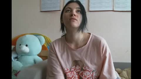 Snapshot of prettybella_7 chatting on February 2025 08:59:01 AM Bella online show from February 2025 08:59:01 AM