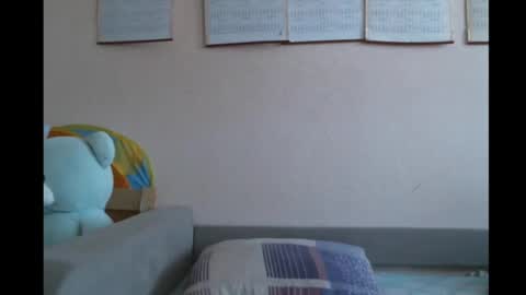 Snapshot of prettybella_7 chatting on February 2025 10:04:01 AM Bella online show from February 2025 10:04:01 AM