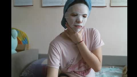 Snapshot of prettybella_7 chatting on February 2025 07:34:01 AM Bella online show from February 2025 07:34:01 AM