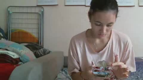 Snapshot of prettybella_7 chatting on September 2025 05:13:01 AM Bella online show from September 2025 05:13:01 AM