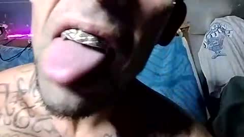 Prettyslangin69 FYPM online show from October 2025 11:02:01 AM