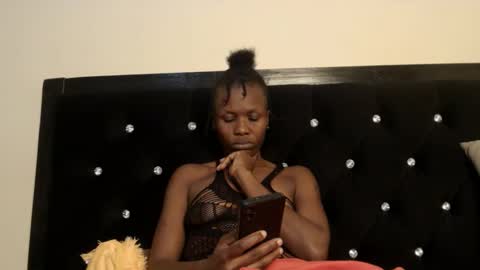 Vee online show from December 2025 01:54:01 AM
