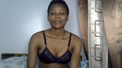 Snapshot of prettycoco_ chatting on April 2026 05:21:02 PM coco online show from April 2026 05:21:02 PM